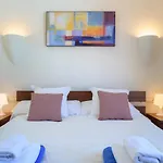 Villa Hipoclub Villas, 